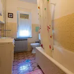 Hundefreundliches Mit Privatparkplatz, Bbq-bereich Und Grossem Balkon