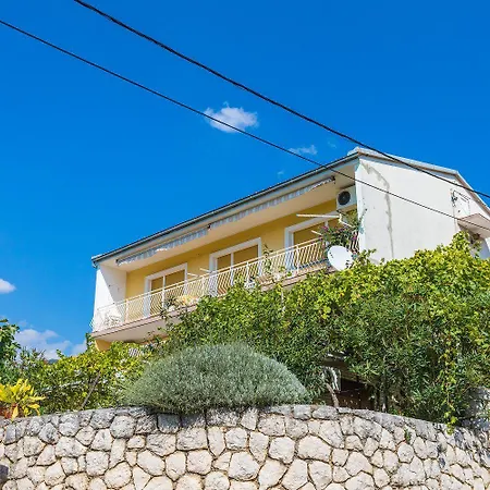 Hundefreundliches Mit Privatparkplatz, Bbq-bereich Und Grossem Balkon Apartman Grižane