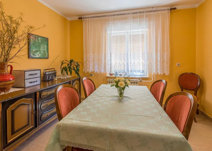 Apartman Hundefreundliches Mit Privatparkplatz, Bbq-bereich Und Grossem Balkon *
