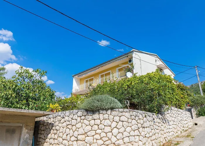 Hundefreundliches Mit Privatparkplatz, Bbq-bereich Und Grossem Balkon * Grižane