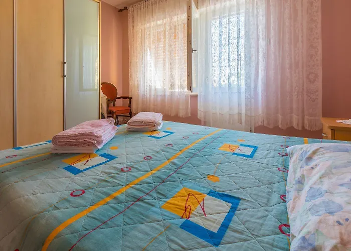 Appartement Hundefreundliches Mit Privatparkplatz, Bbq-bereich Und Grossem Balkon Grižane