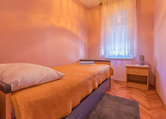 Hundefreundliches Mit Privatparkplatz, Bbq-bereich Und Grossem Balkon Grižane